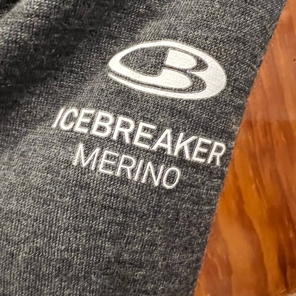 Icebreaker Merino Bodyfit 200 Wool Charcoal and Neon Yellow Striped Top - Picture 4 of 5